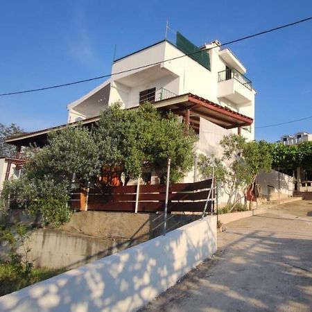 Apartments Vlado - 50M From The Sea Rogač Exterior foto